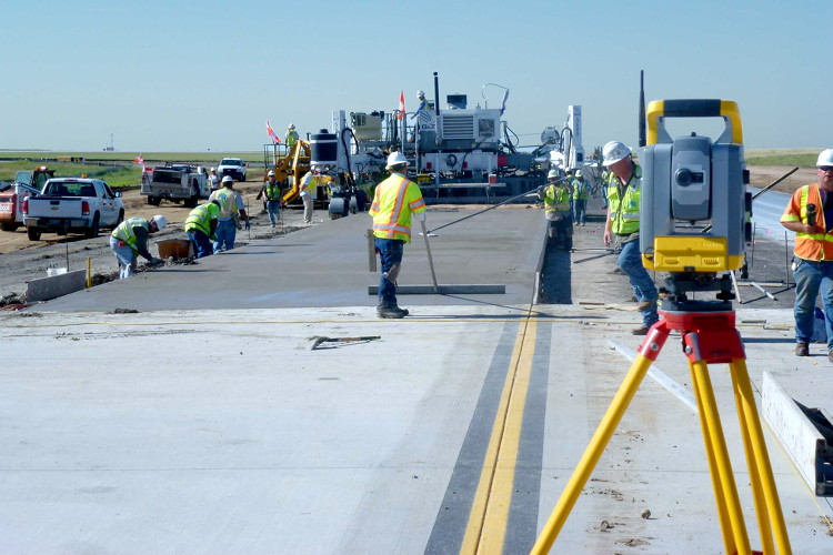 Colorado Springs Airport Runway / Taxiway Replacement Surveying